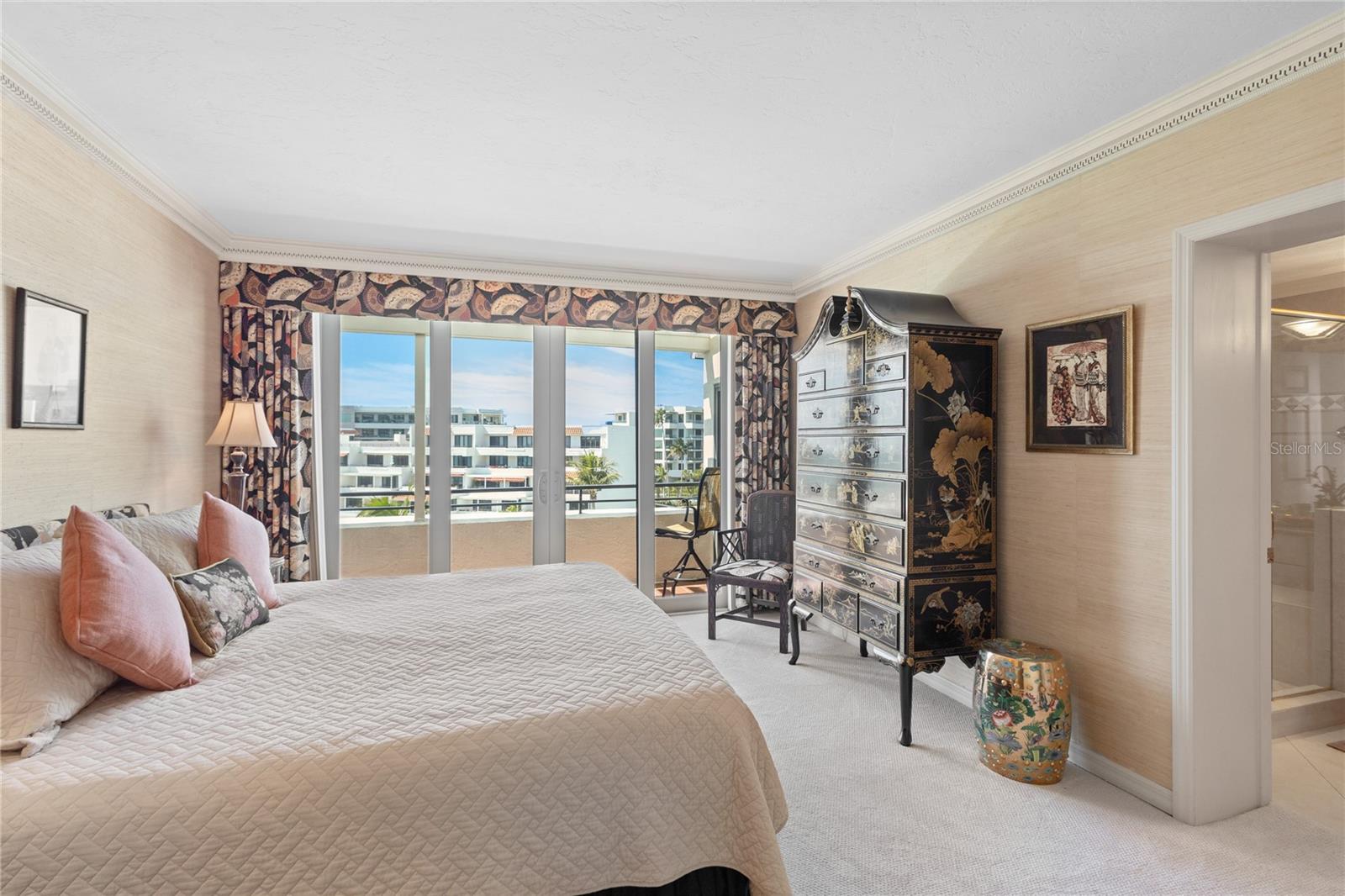 PLAYERS CLUB III - Residential