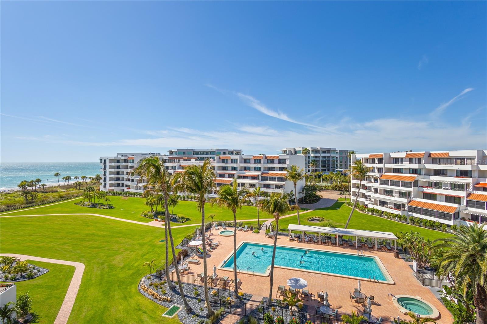 PLAYERS CLUB III - Residential