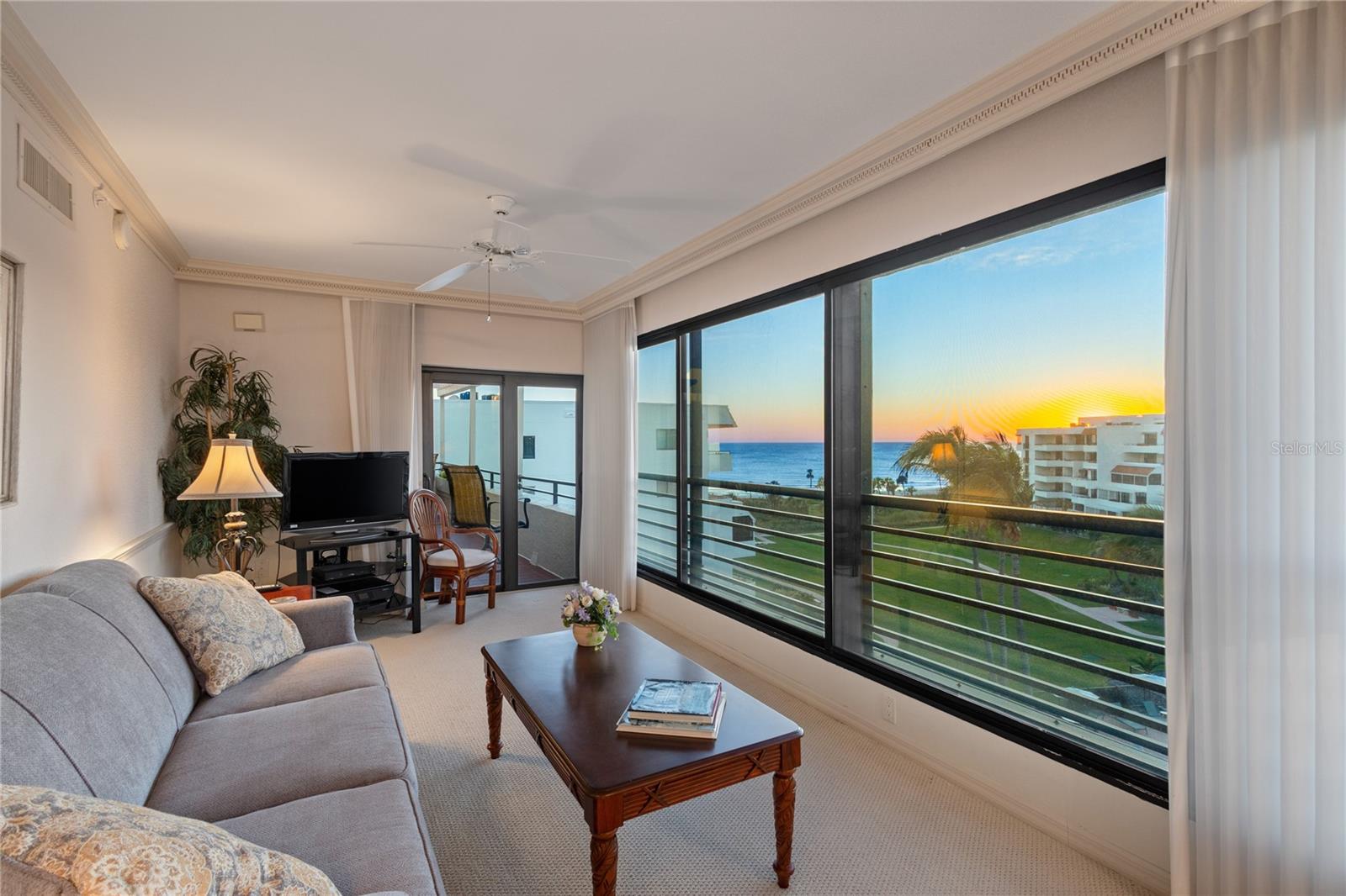 PLAYERS CLUB III - Residential