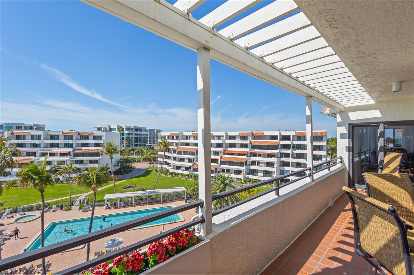 PLAYERS CLUB III - Residential