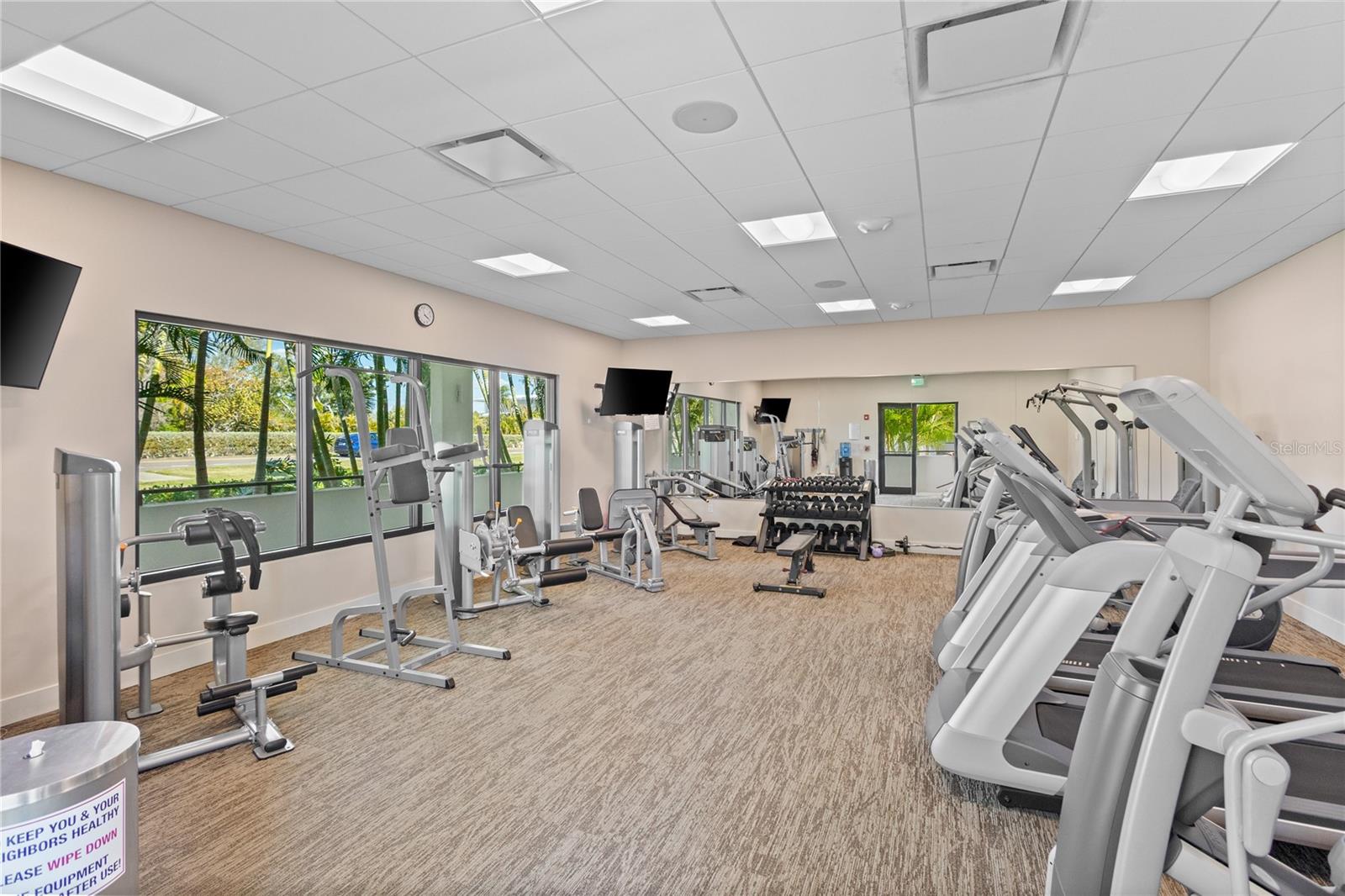 PLAYERS CLUB III - Residential