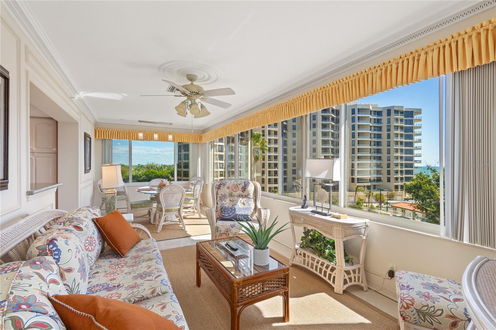 PLAYERS CLUB III - Residential