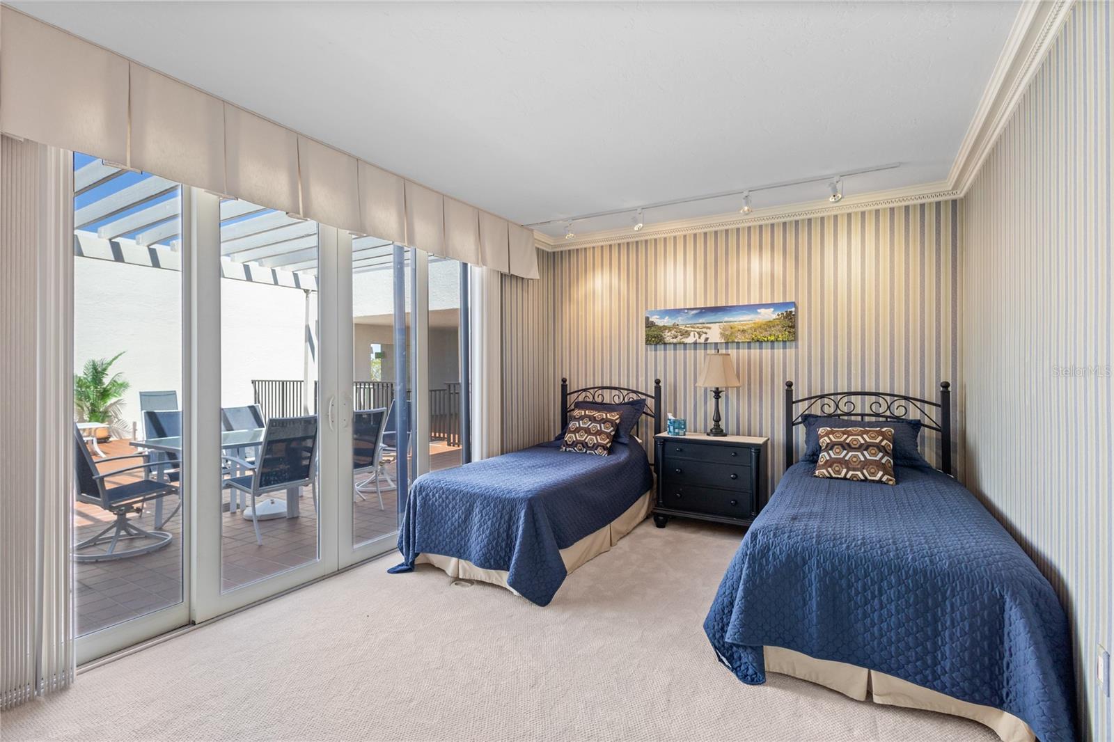 PLAYERS CLUB III - Residential