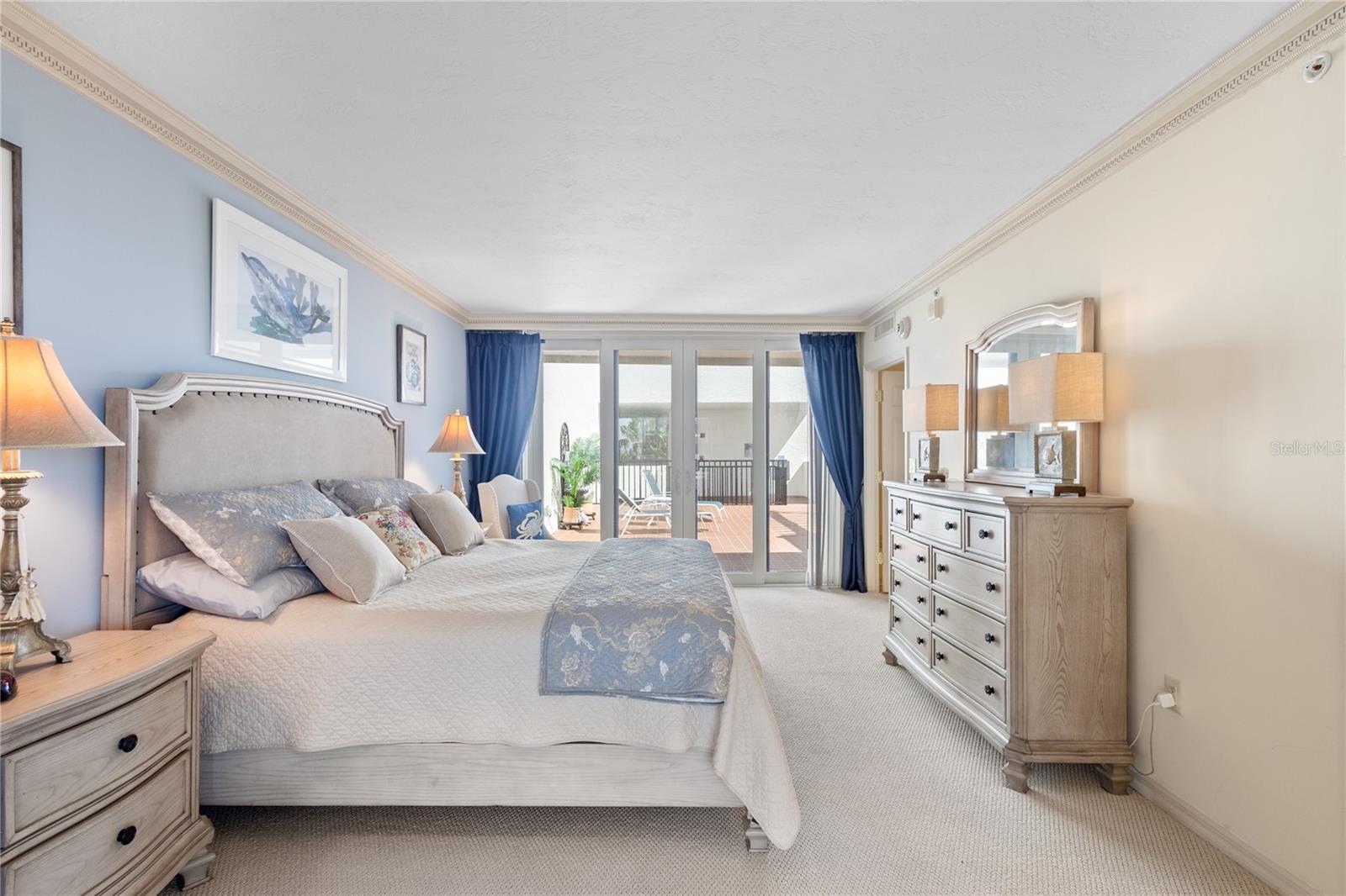 PLAYERS CLUB III - Residential