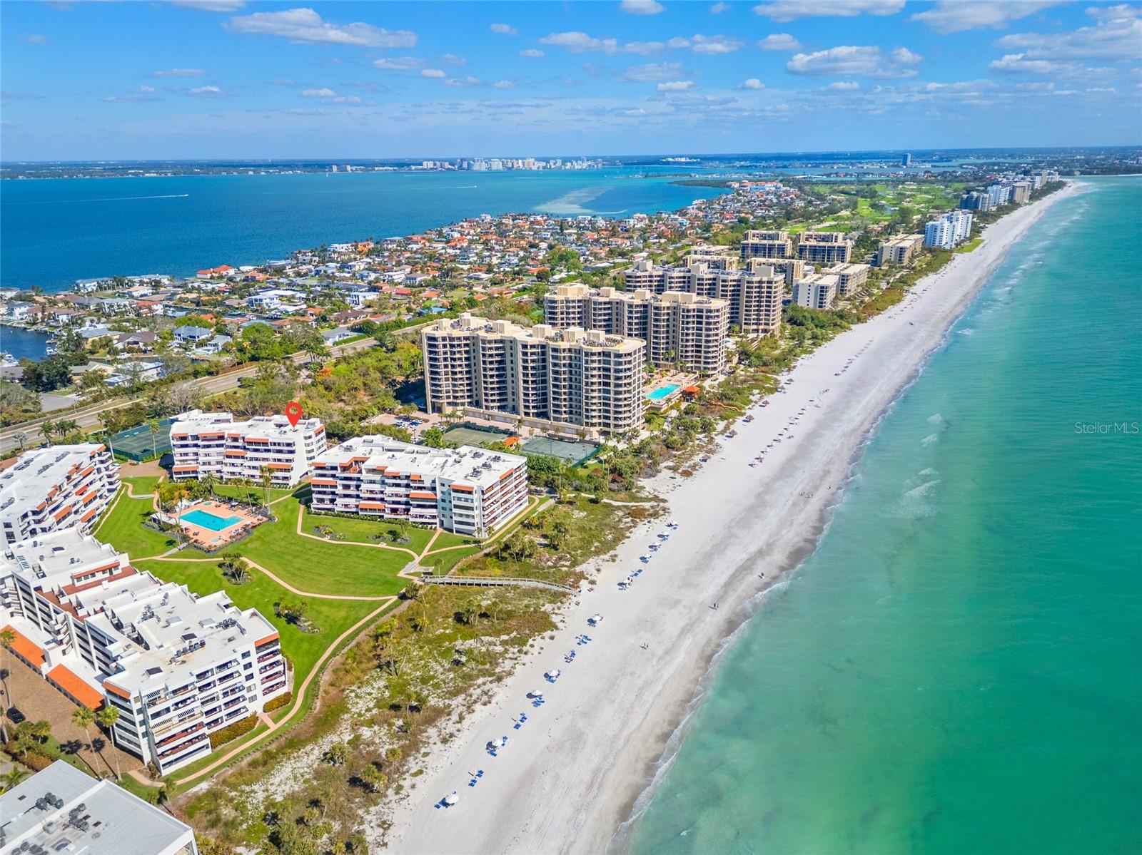 PLAYERS CLUB III - Residential