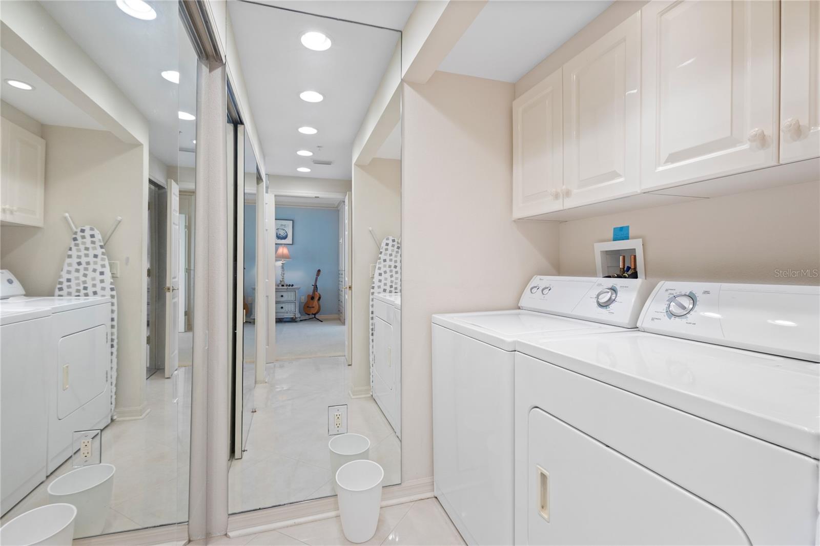 PLAYERS CLUB III - Residential