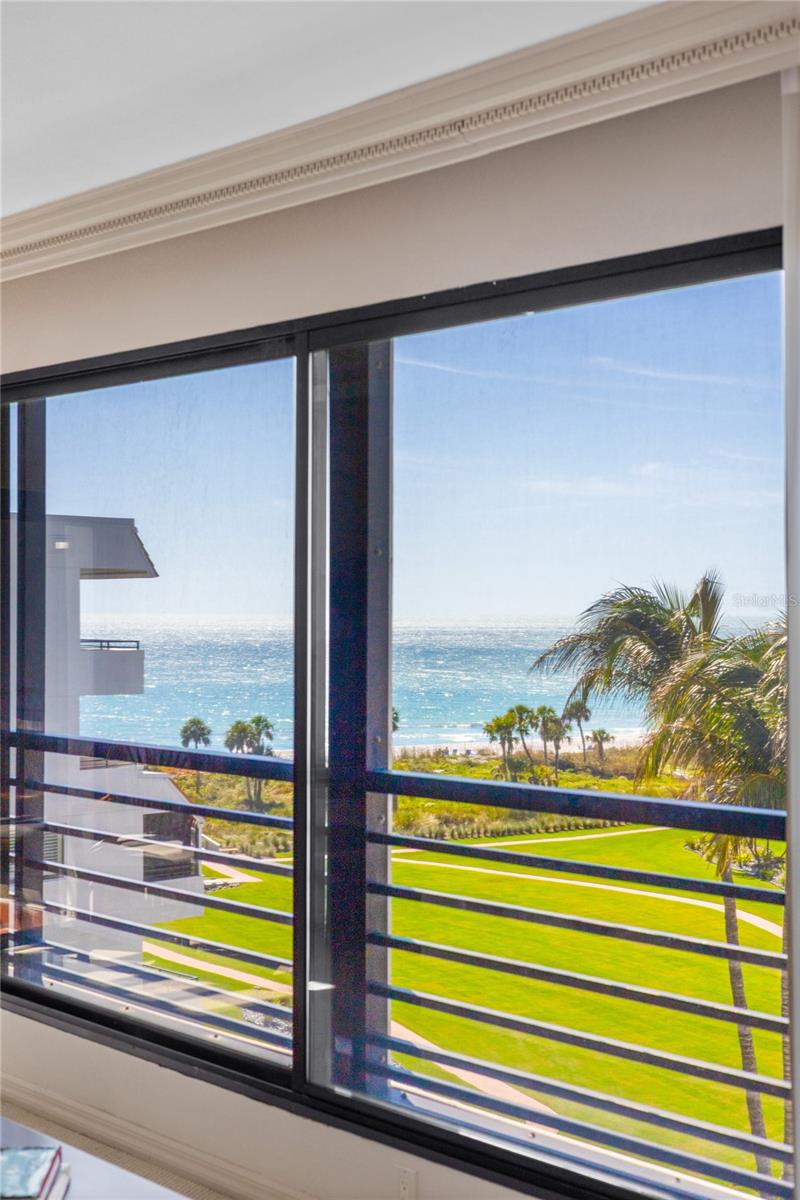 PLAYERS CLUB III - Residential