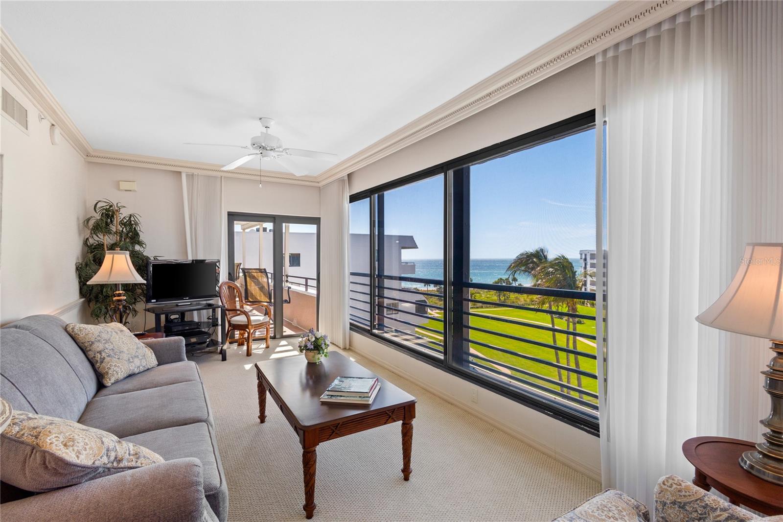 PLAYERS CLUB III - Residential