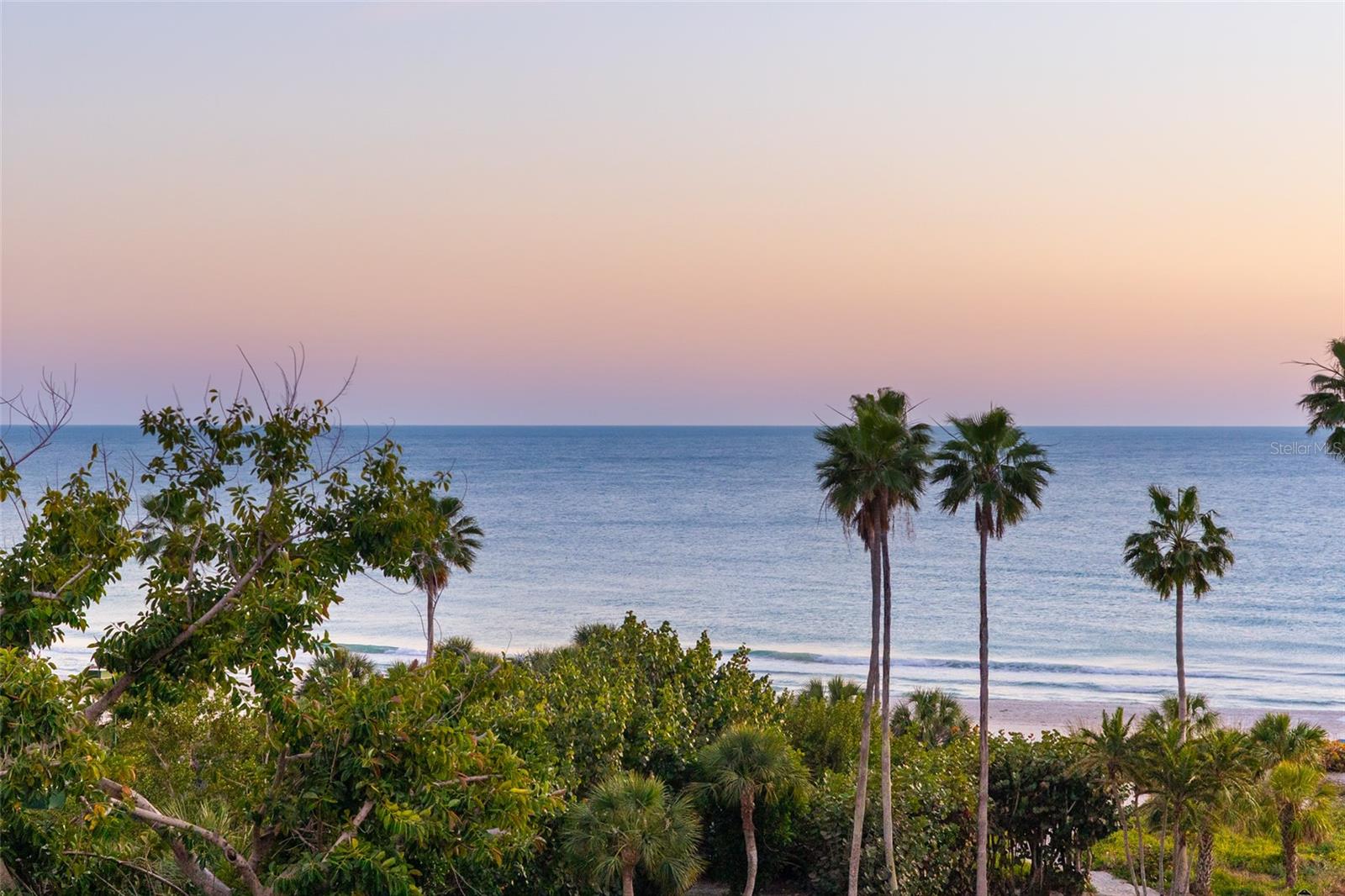 PLAYERS CLUB III - Residential