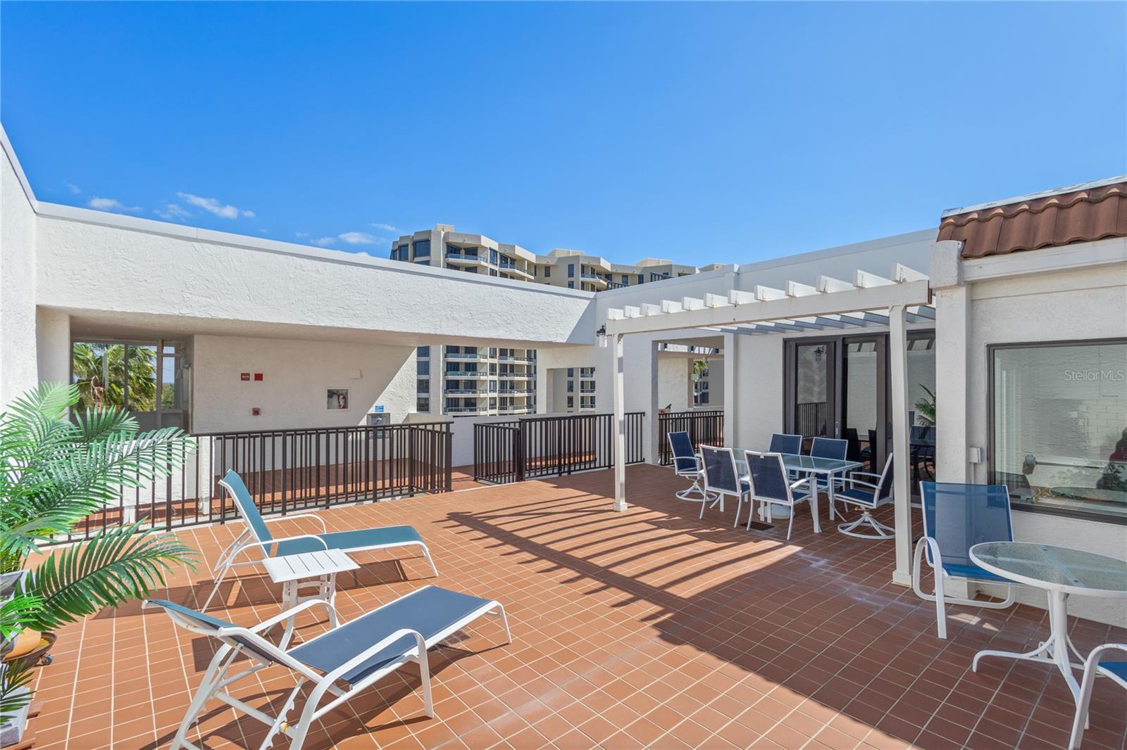 PLAYERS CLUB III - Residential