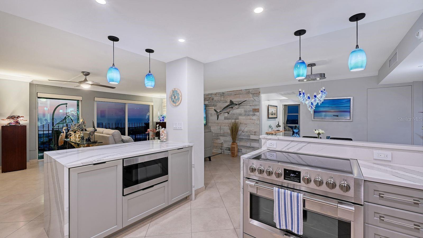 ST ARMANDS TOWERS NORTH - Residential