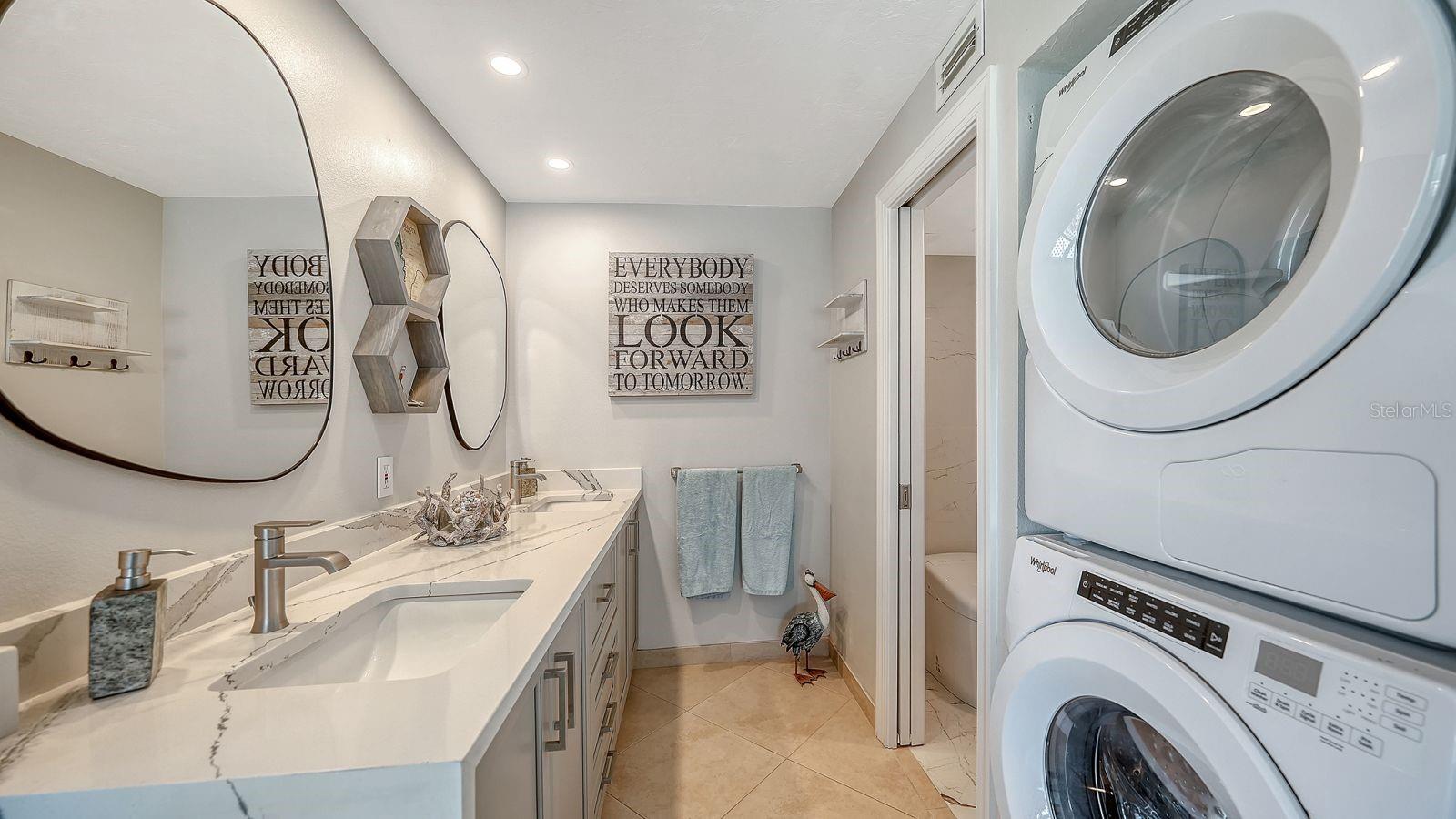 ST ARMANDS TOWERS NORTH - Residential