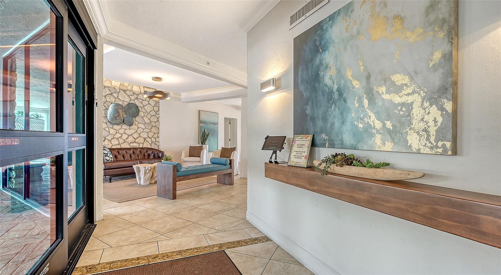 ST ARMANDS TOWERS NORTH - Residential