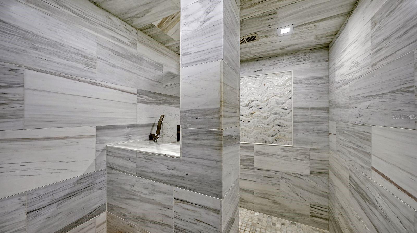 ST ARMANDS TOWERS NORTH - Residential