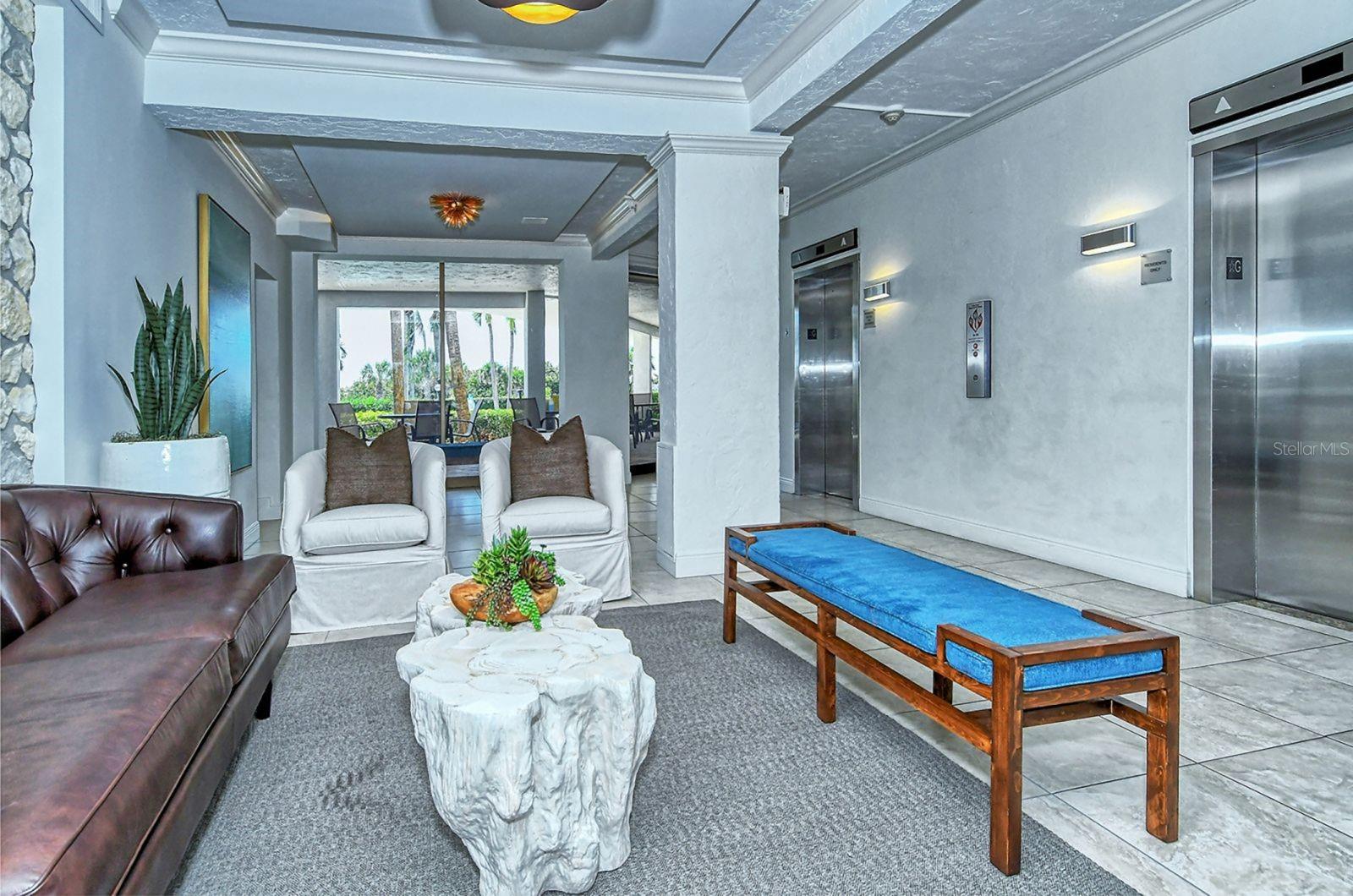 ST ARMANDS TOWERS NORTH - Residential