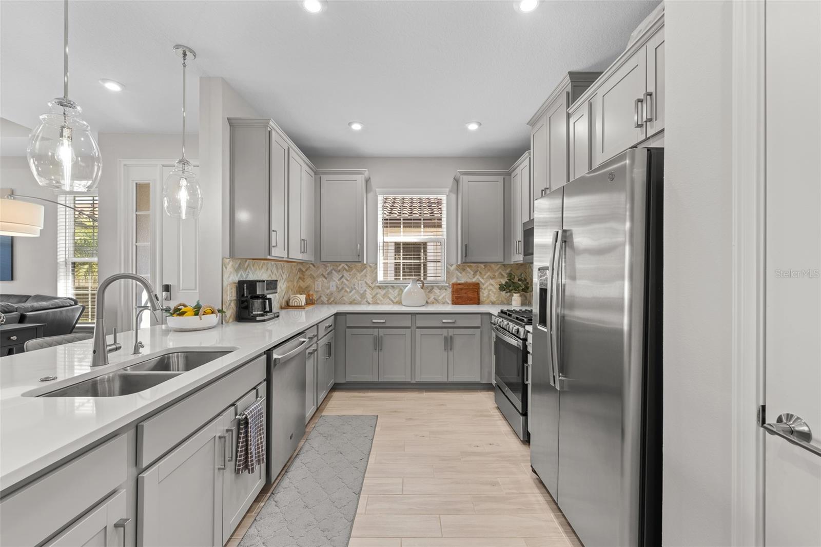 ARTISAN LAKES ESPLANADE PH IV SUBPH A, B, - Residential