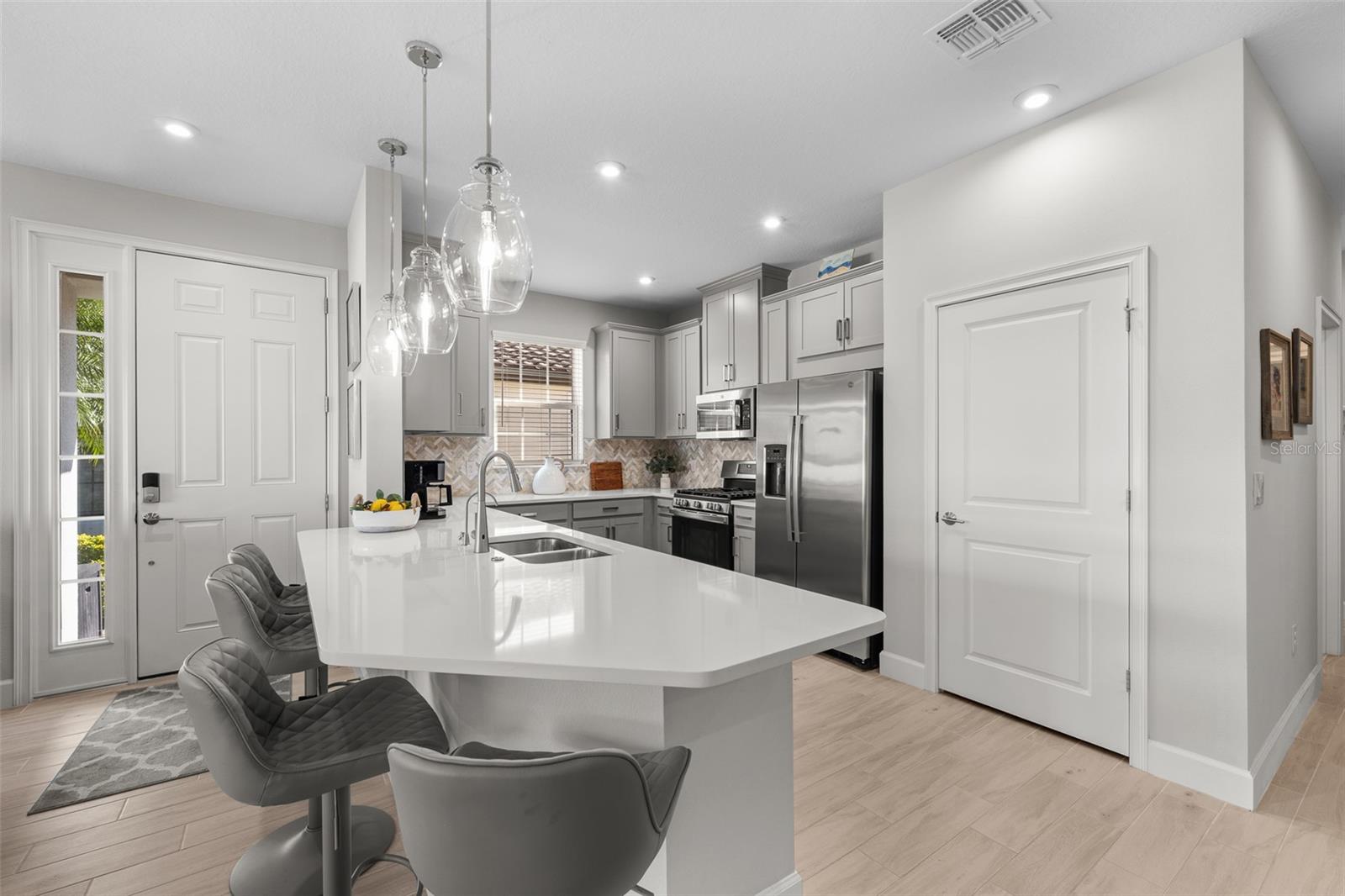 ARTISAN LAKES ESPLANADE PH IV SUBPH A, B, - Residential