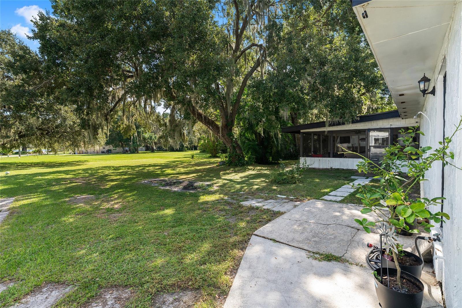 IDORA PARK - Residential