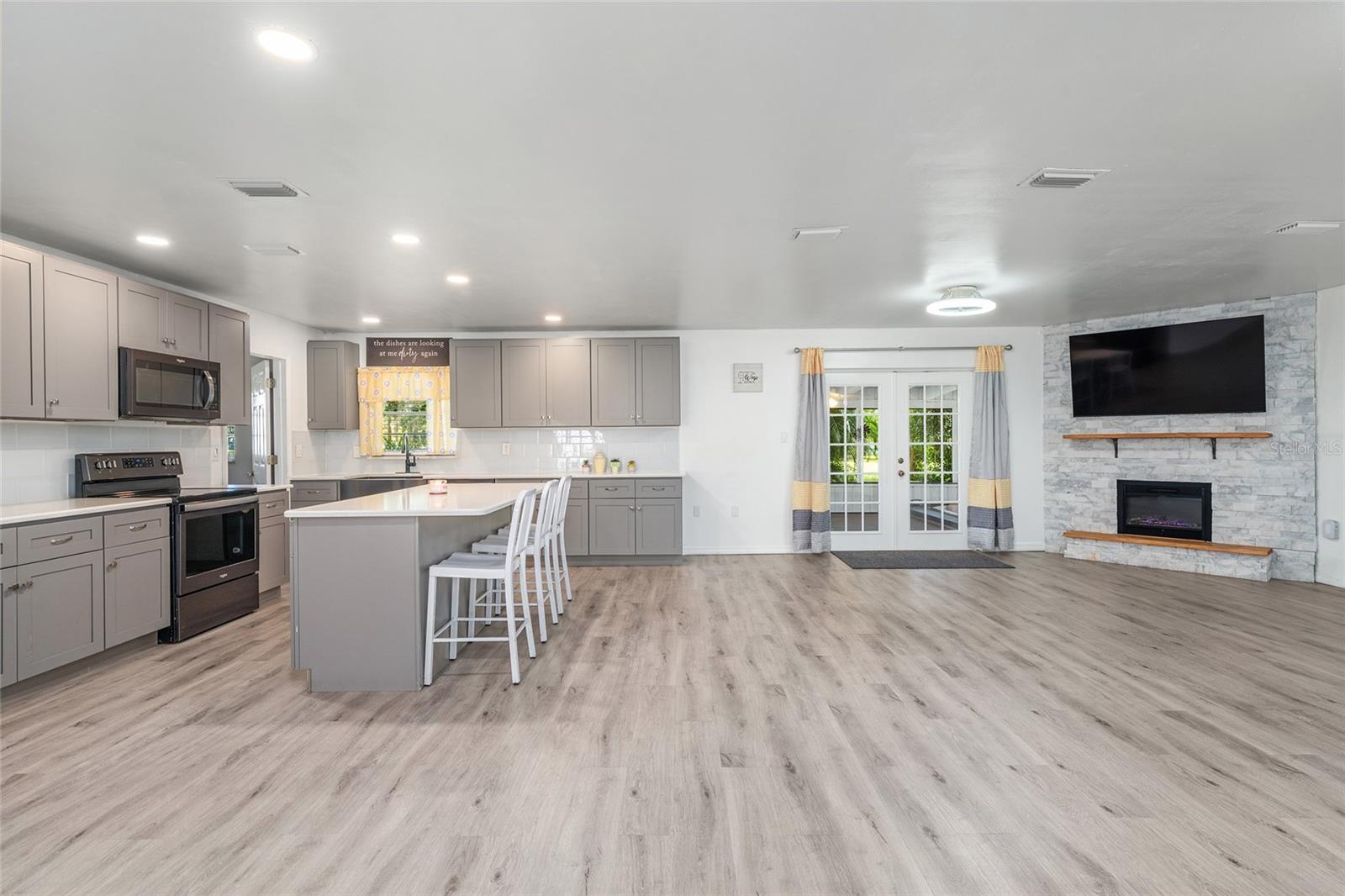 IDORA PARK - Residential