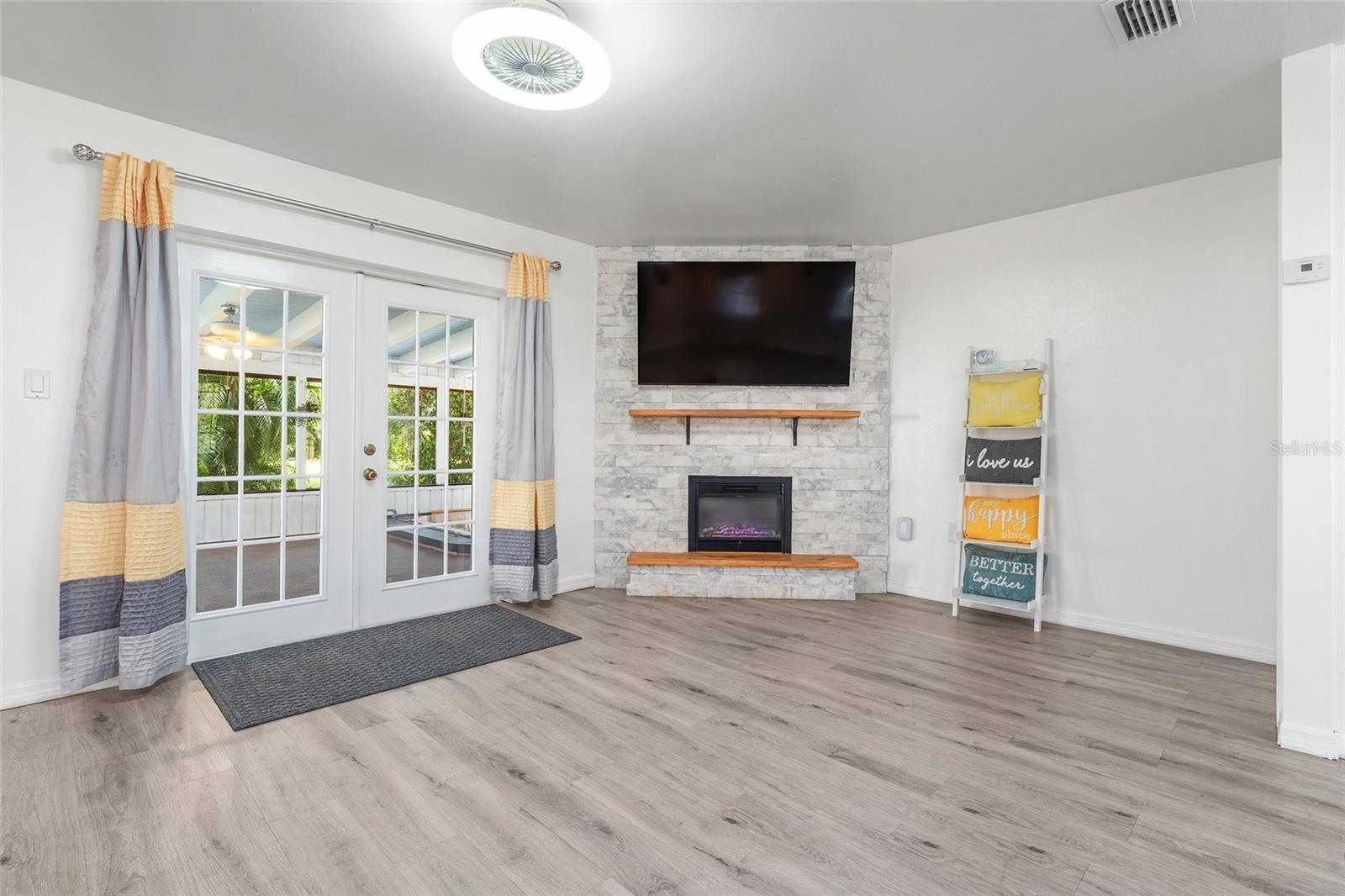 IDORA PARK - Residential