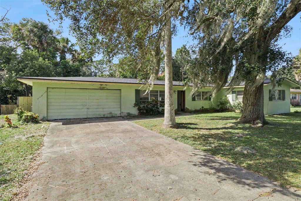 Photo of 351 N Laila Drive, West Melbourne, FL 32904 (MLS # O6453361)