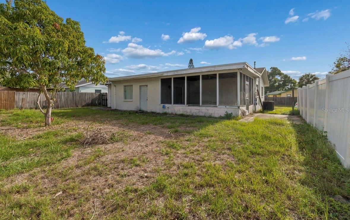 GOLFWOOD ESTATES UNIT 05 - Residential