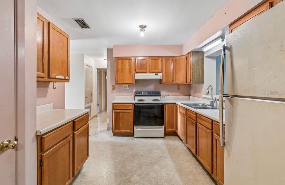 GOLFWOOD ESTATES UNIT 05 - Residential