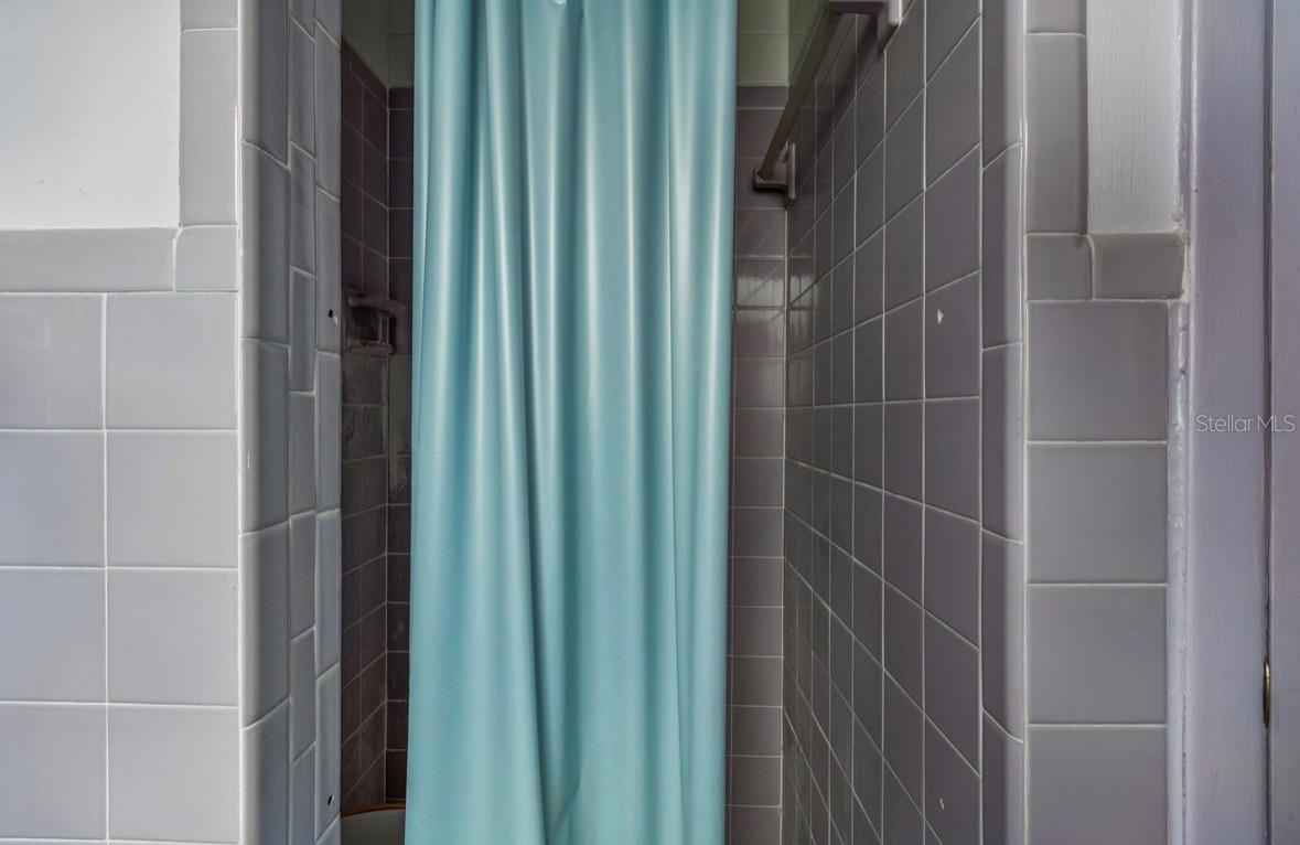 GOLFWOOD ESTATES UNIT 05 - Residential