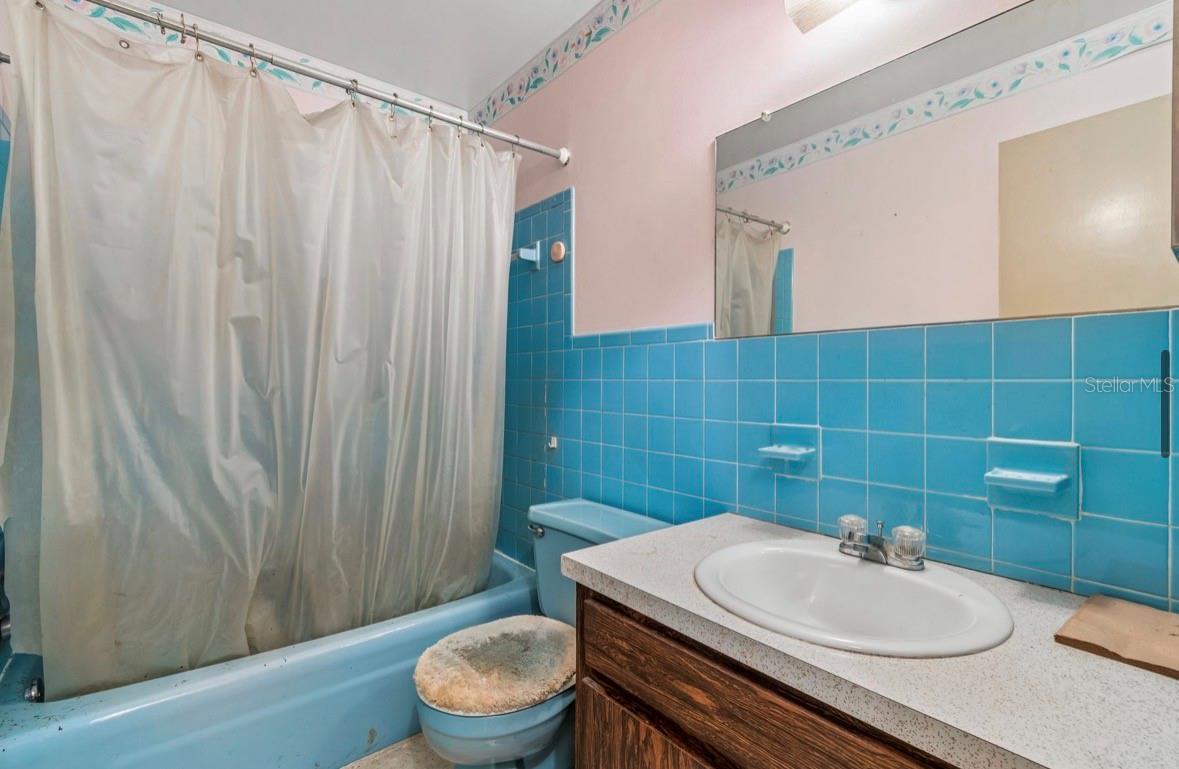 GOLFWOOD ESTATES UNIT 05 - Residential