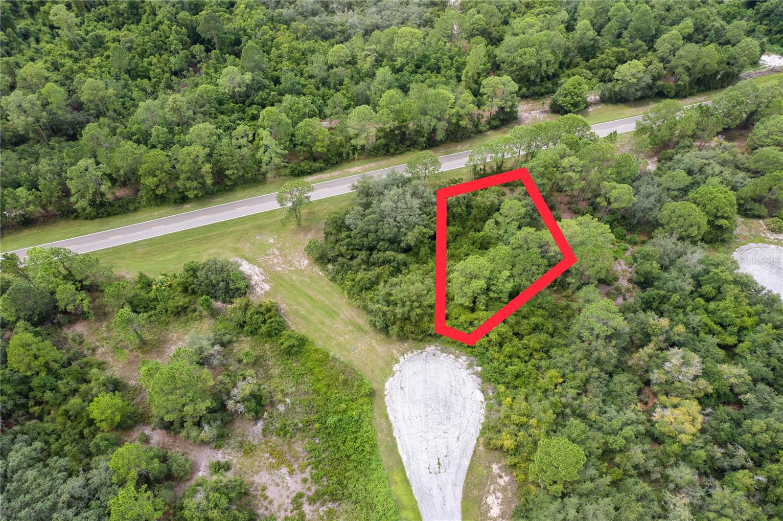 Discover the perfect canvas for your dream home on this pristine 0.31-acre parcel of dry, buildable land. Nestled in a tranquil cul-de-sac, this lot offers unparalleled privacy with no neighbors in sight. Imagine the possibilities as you design and construct your ideal oasis in this serene and secluded setting. Don’t miss this rare opportunity to build your dream home in a location that offers both peace and privacy. Schedule a showing today and start envisioning your future!