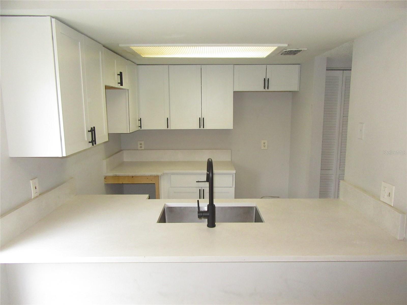 HAPSHIRE VILLAS UNREC TNHSE PLACE - Residential