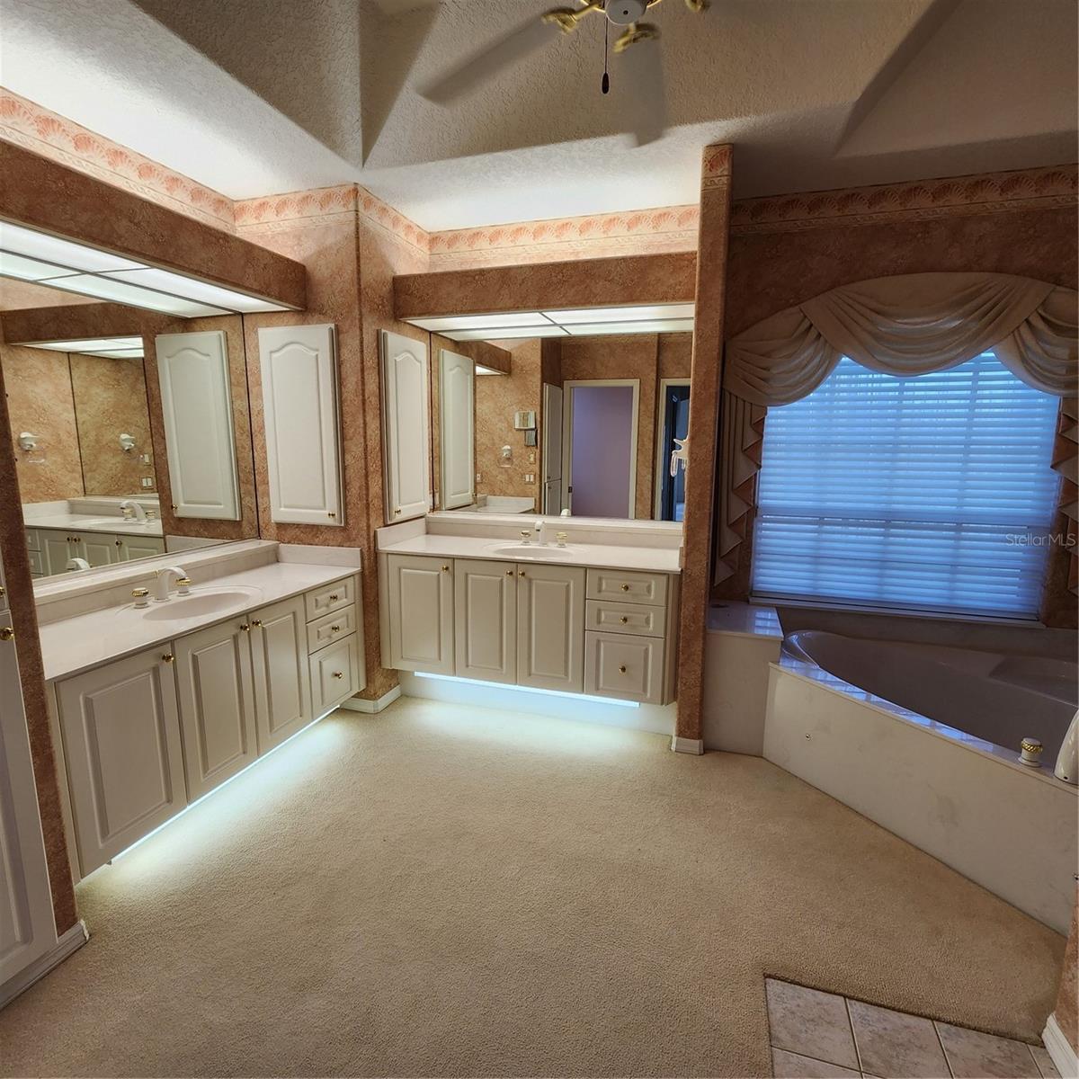 PUNTA GORDA ISLES SEC 12 - Residential