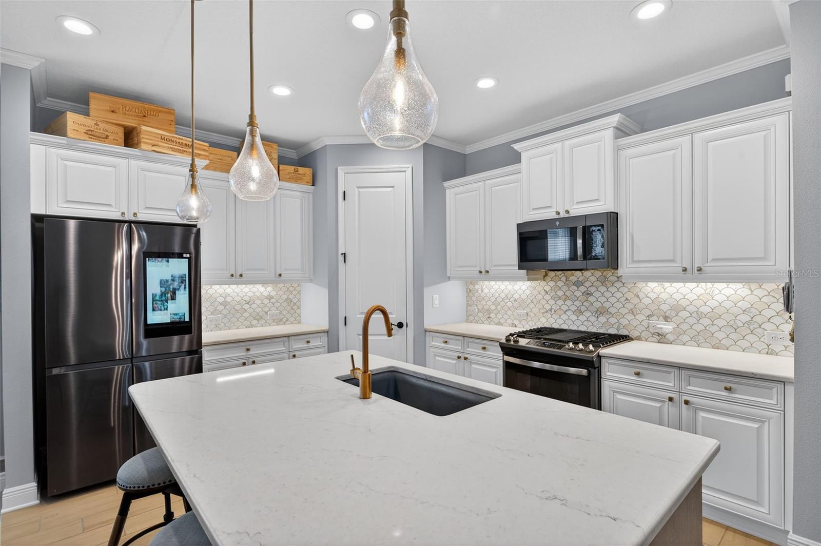 10610 CROOKED CREEK COURT