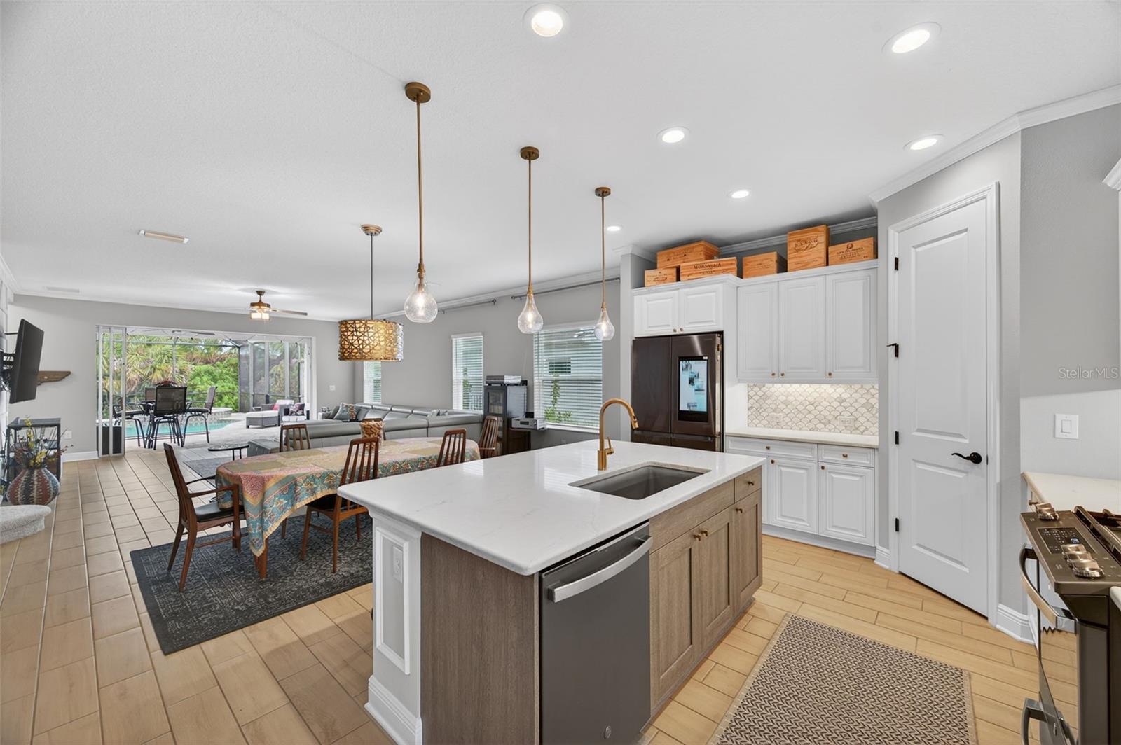 10610 CROOKED CREEK COURT