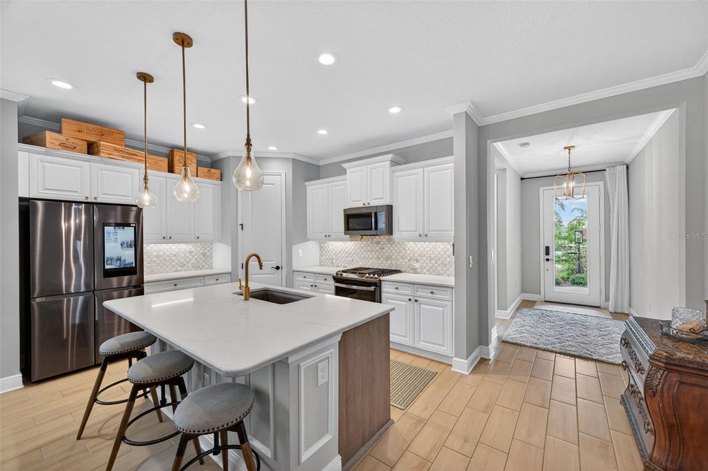 Photo of 10610 Crooked Creek Court, Parrish, FL 34219 (MLS # A4674331)