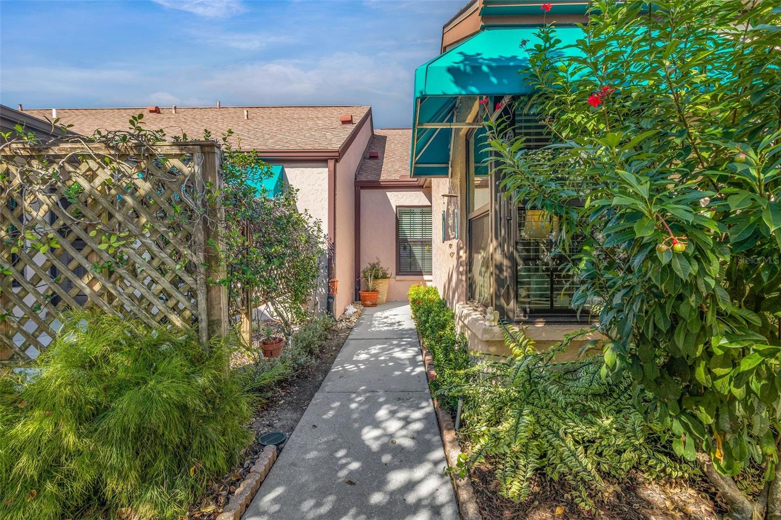 CLUBSIDE AT PALM-AIRE I & II - Residential