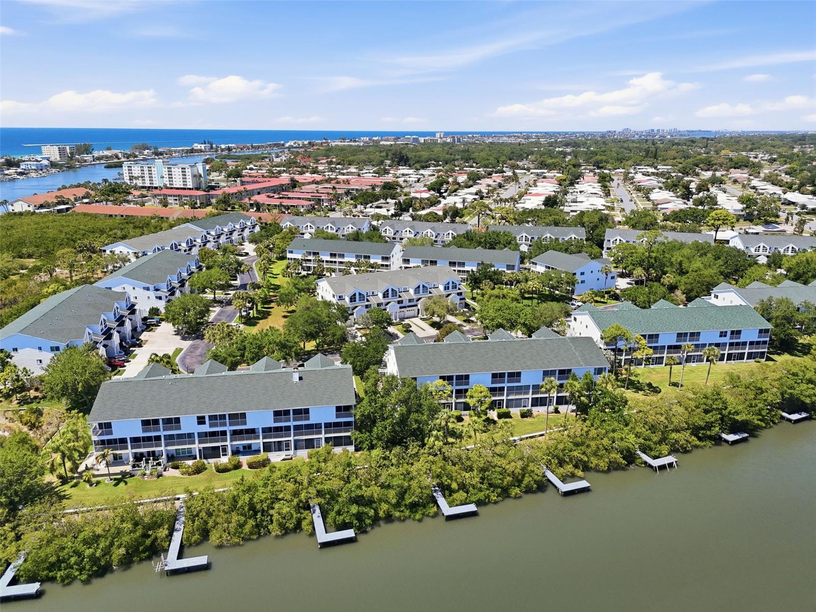 TARA CAY SOUND NORTH - Residential