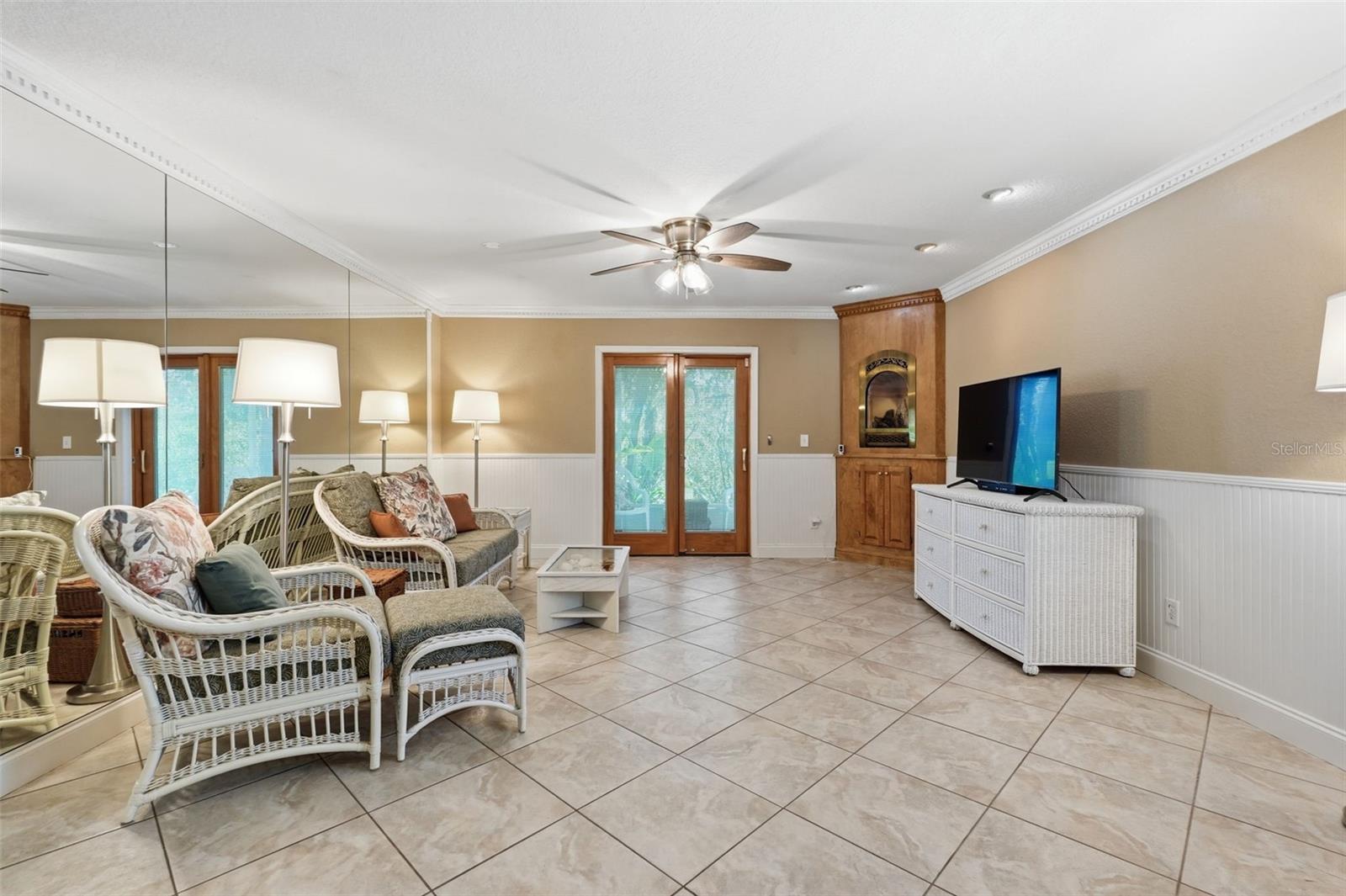 TARA CAY SOUND NORTH - Residential