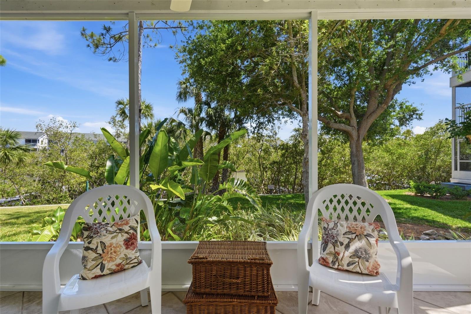 TARA CAY SOUND NORTH - Residential