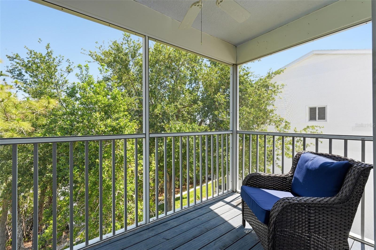 TARA CAY SOUND NORTH - Residential