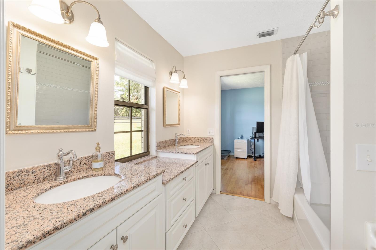 FIELD/DREAMS - Residential