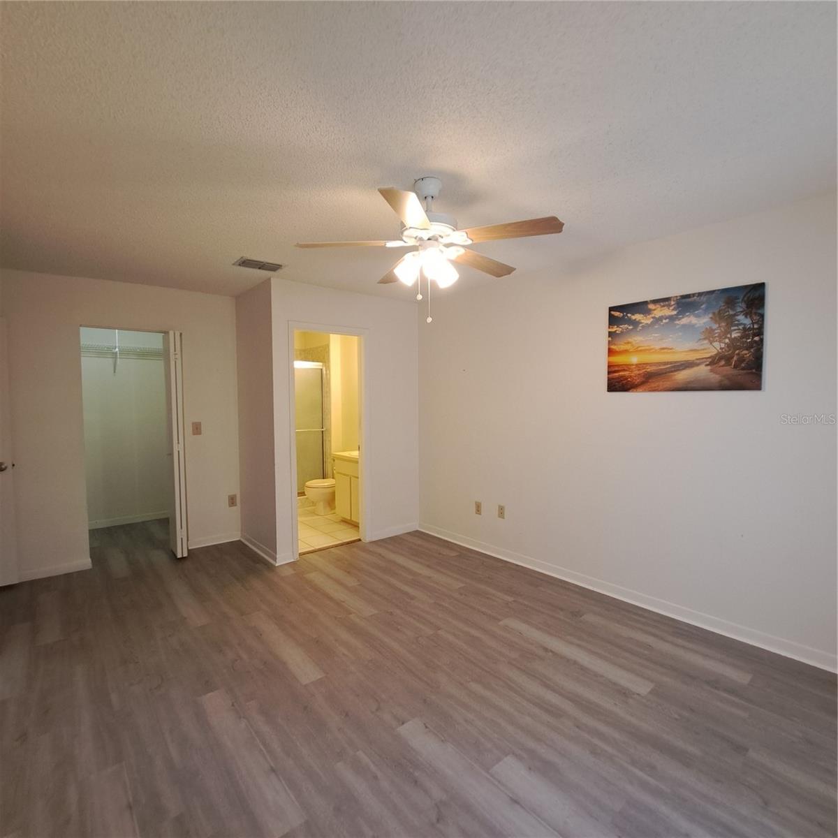 SUNNYBROOK CONDO 06 - Residential Lease