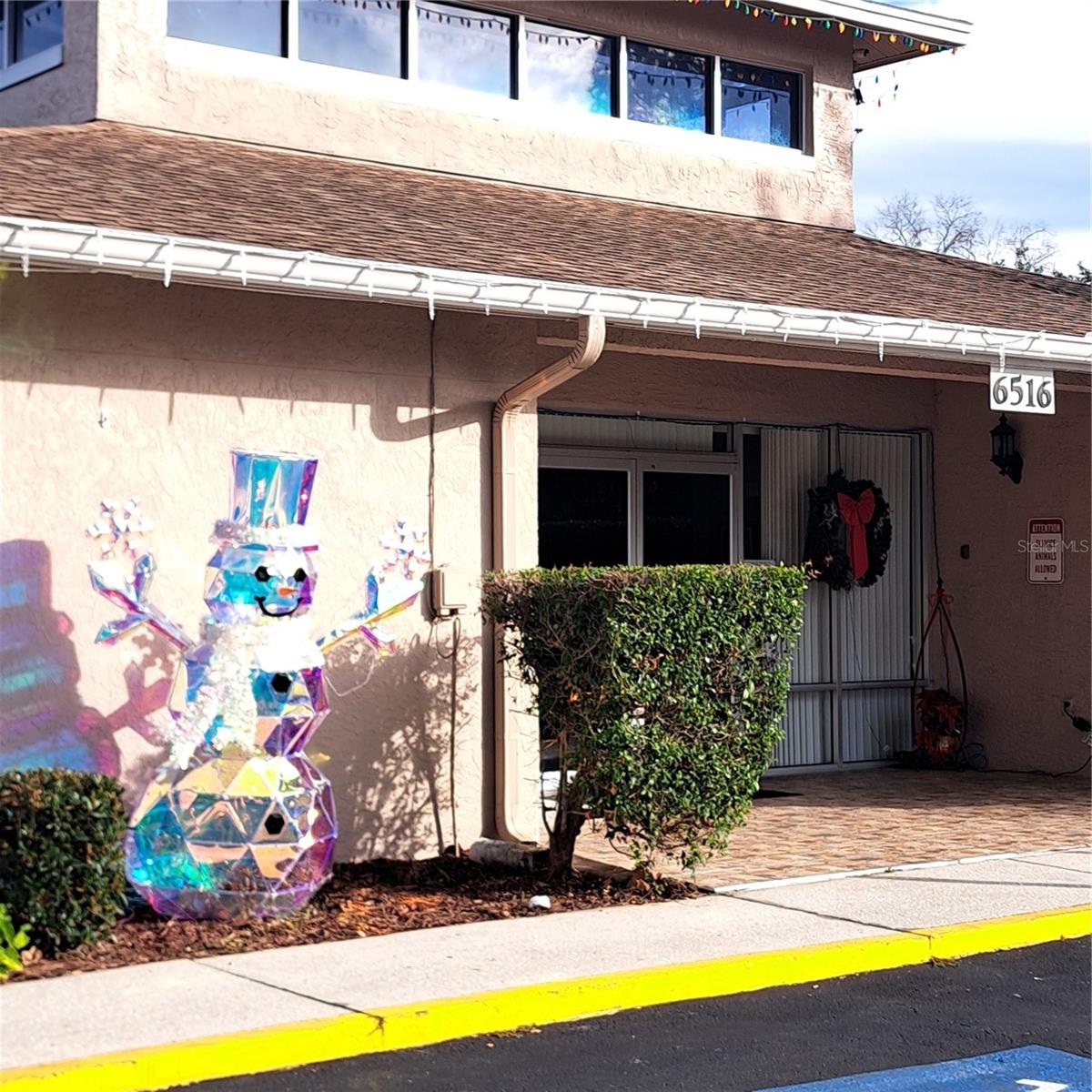 SUNNYBROOK CONDO 06 - Residential Lease