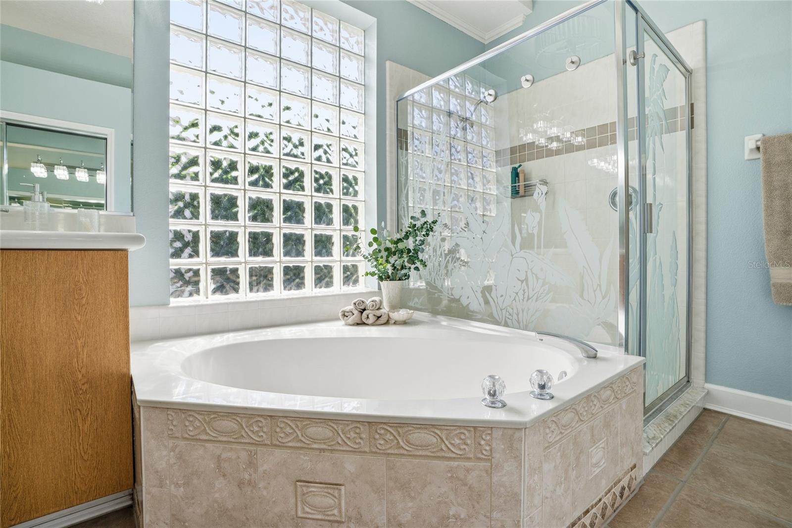 SANCTUARY ON SPRUCE CREEK 03 - Residential