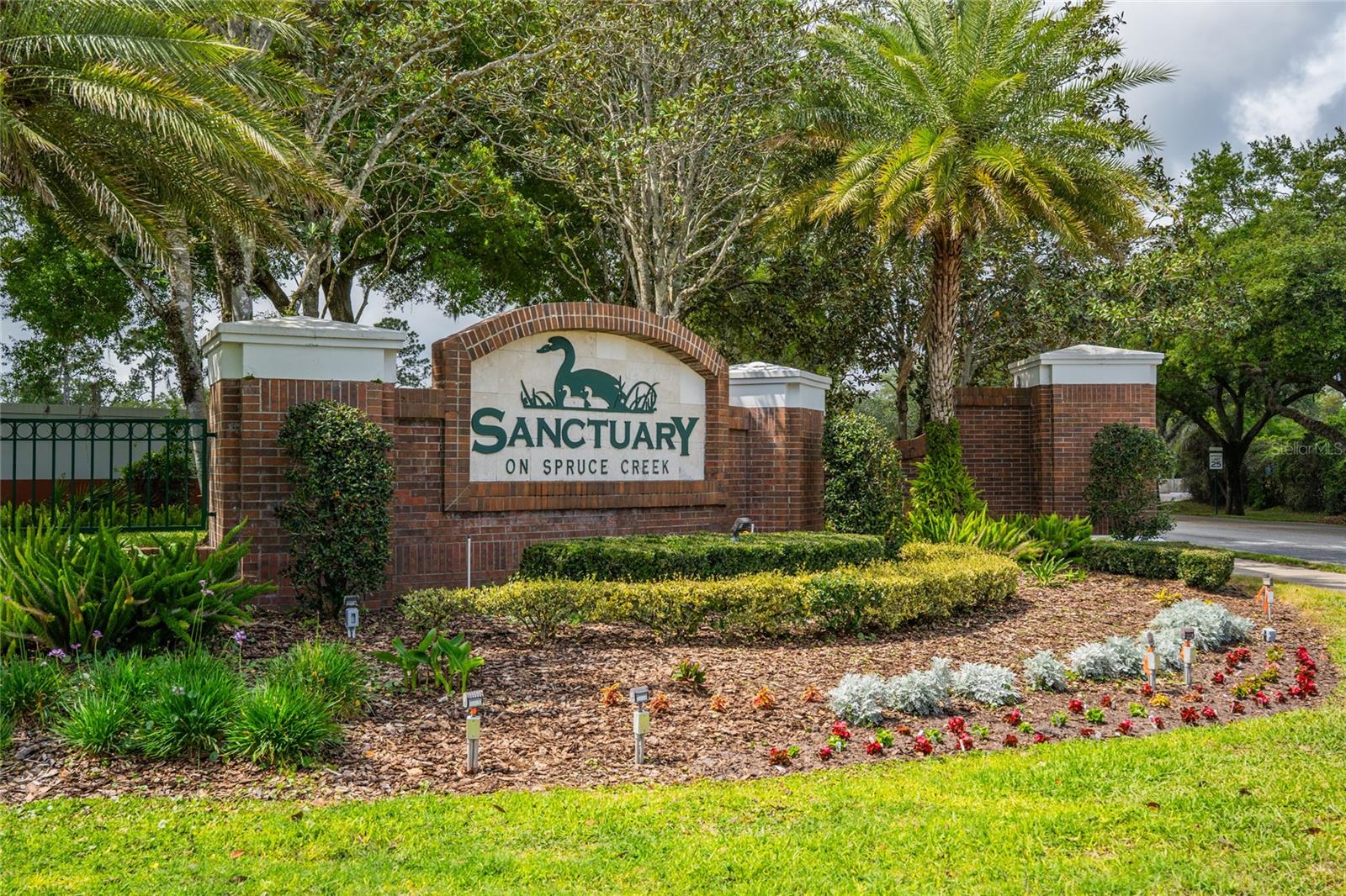 1307 CREPE MYRTLE LANE