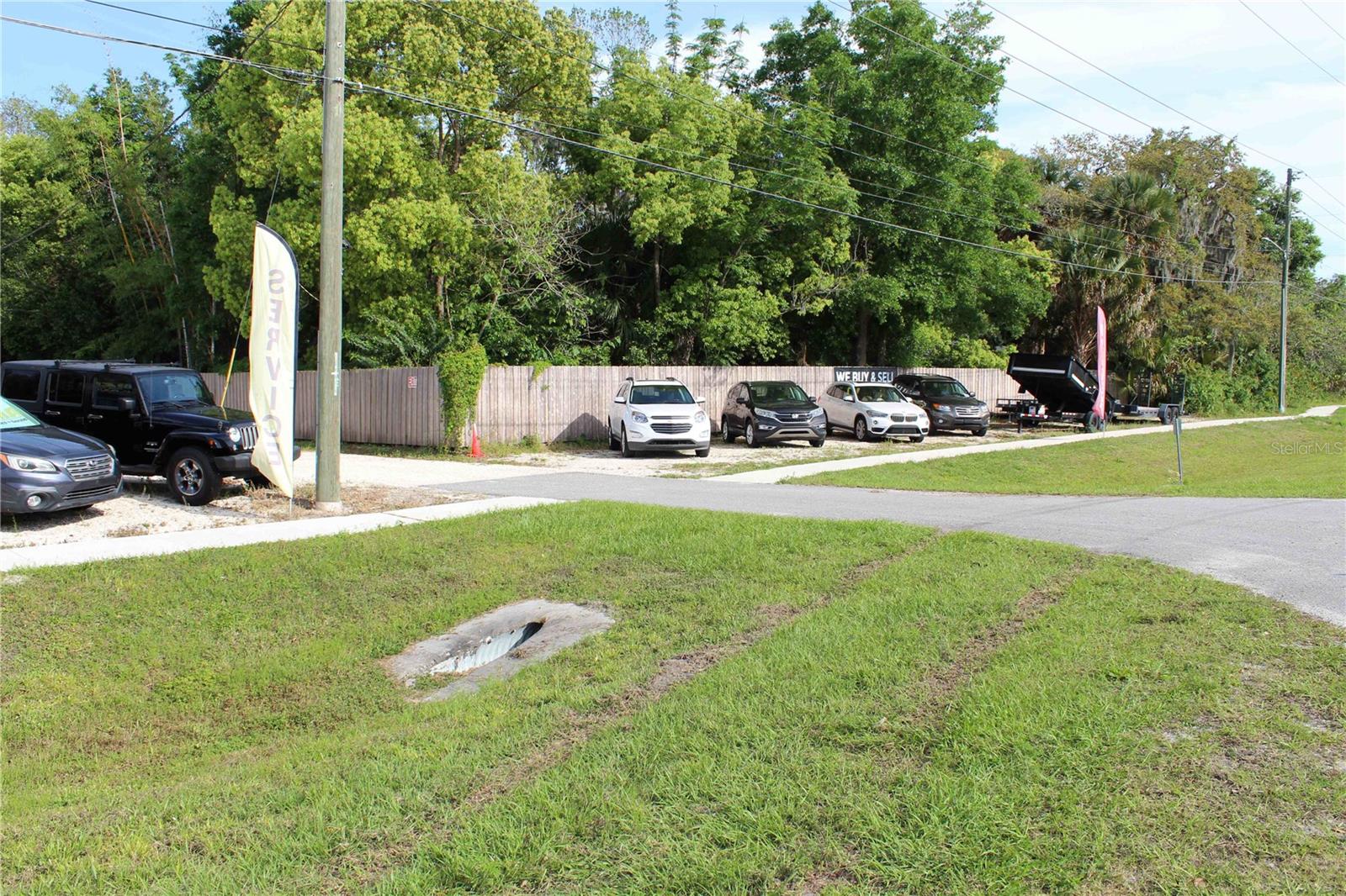 DONNA VISTA PARK - Commercial Sale