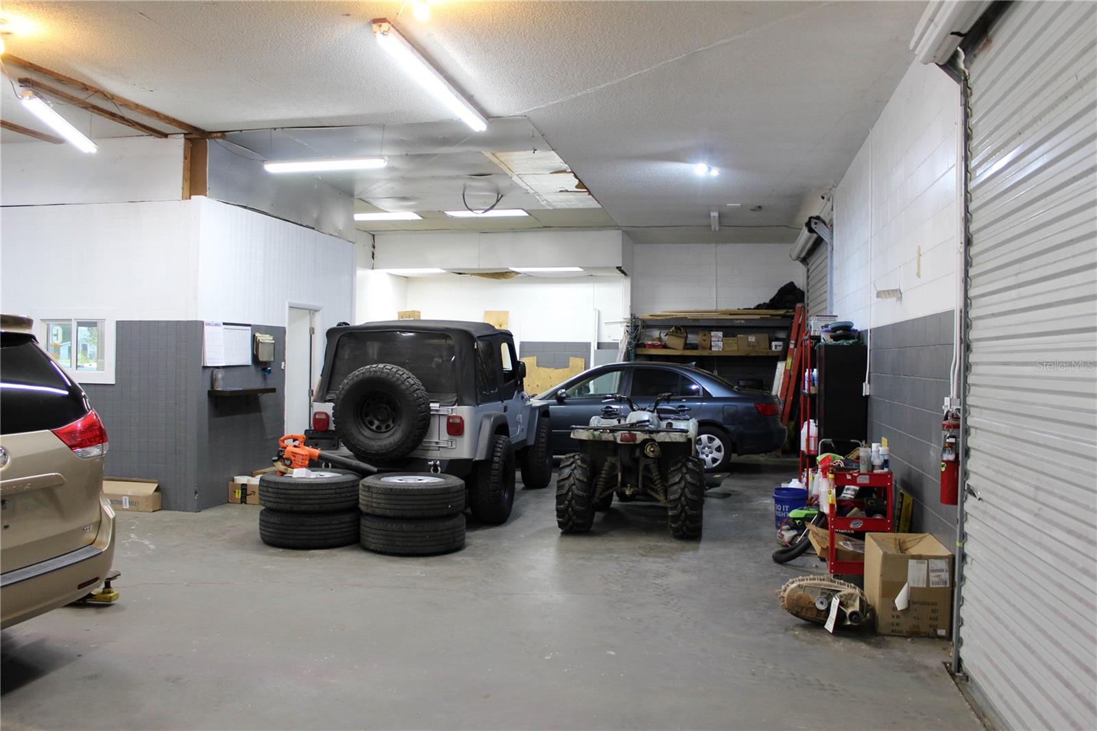 DONNA VISTA PARK - Commercial Sale