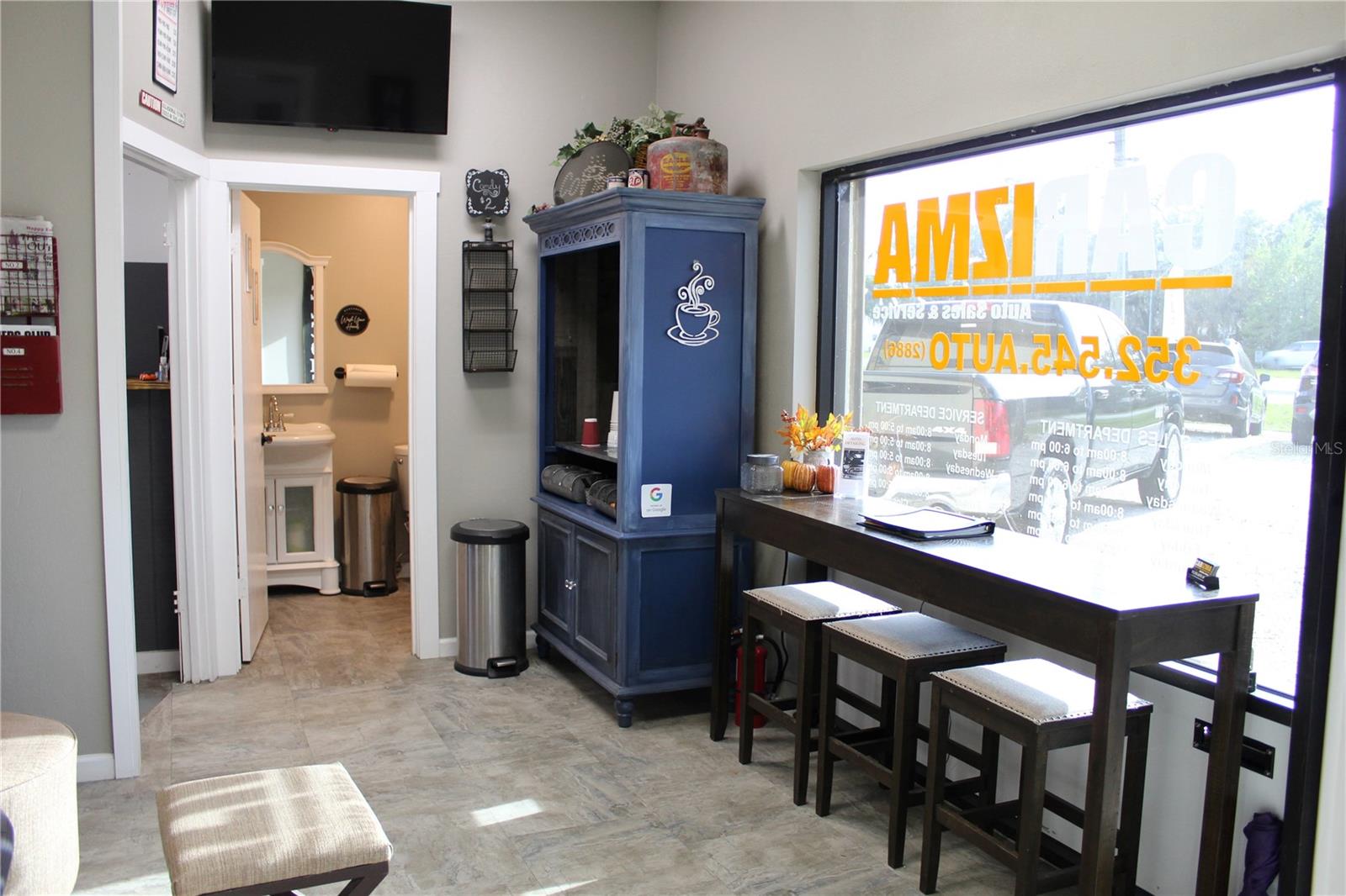 DONNA VISTA PARK - Commercial Sale