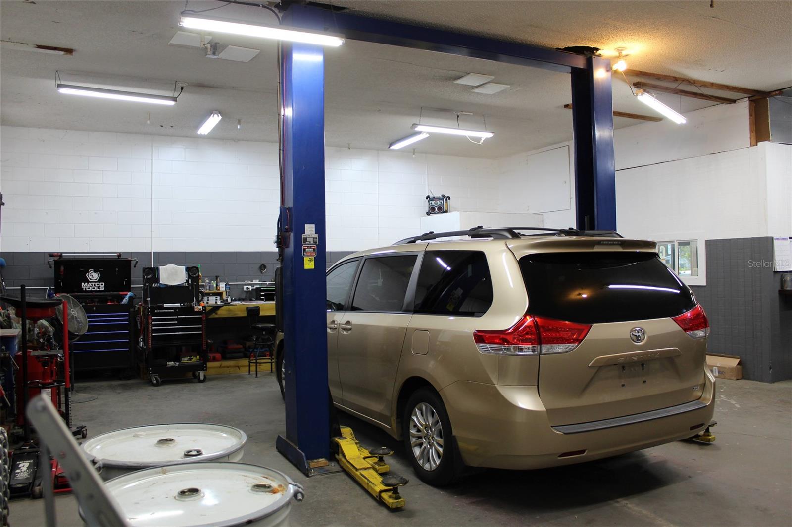 DONNA VISTA PARK - Commercial Sale