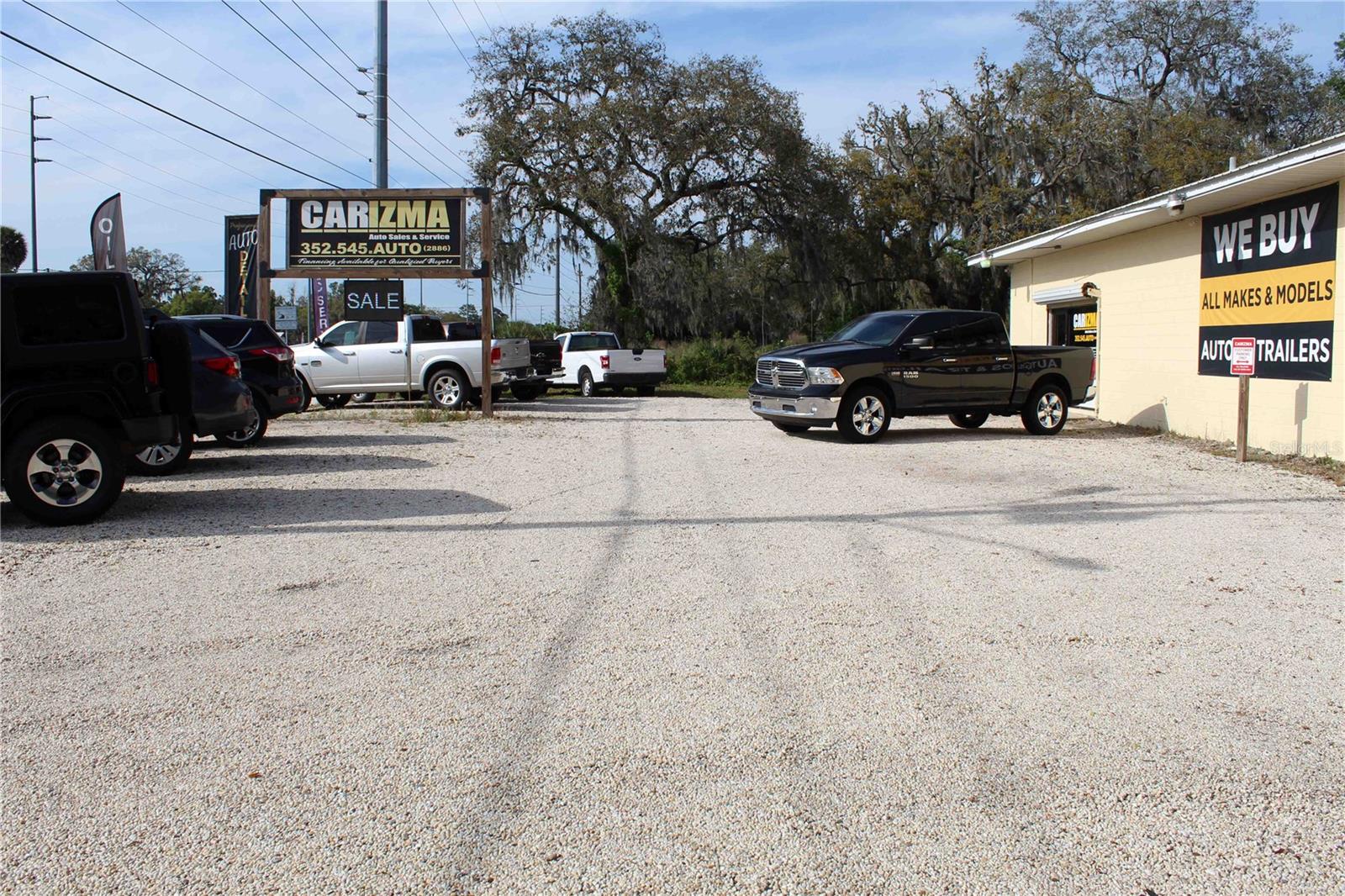 DONNA VISTA PARK - Commercial Sale